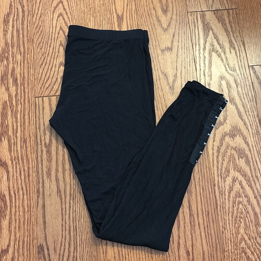 Tart Black Leggings with ankle detail